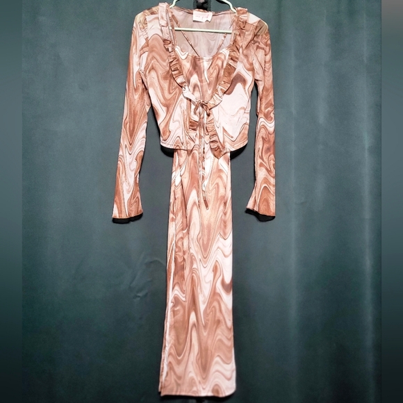 NWOT Dolls Kill New Pink- 2 Pc- Backless Dress and Ruffle Cardigan Set-Sz Medium - Picture 5 of 9